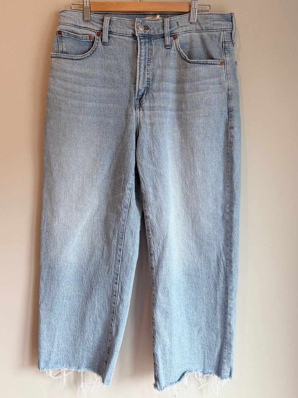 Madewell Perfect Vintage Light Blue Wide-Leg Cropped Jeans with Frayed Hem 30